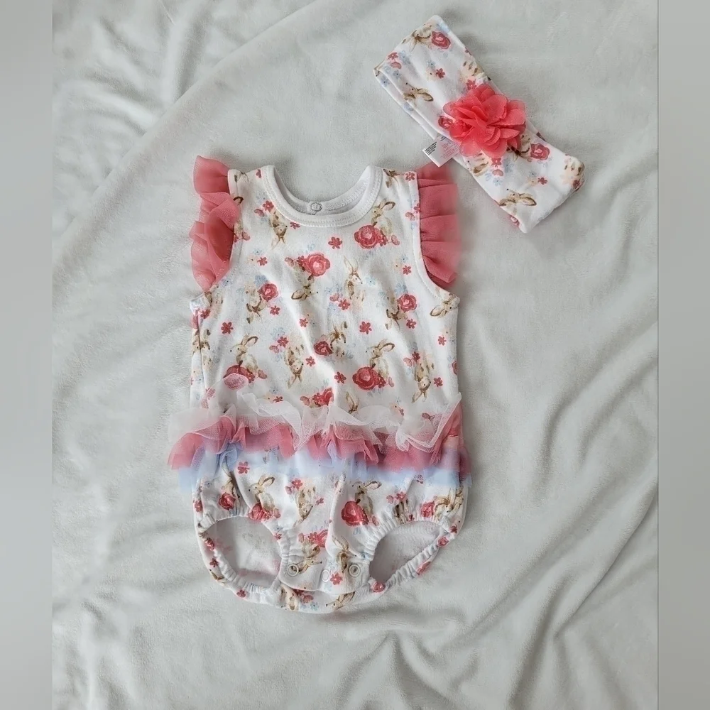 Kyle & Deena bunny print white,pink & Blue ruffle onesie/romper w/ headband 3-6m